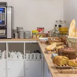 L'oasis فندق