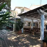 L'oasis فندق Fréjus