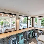 فندق L'oasis