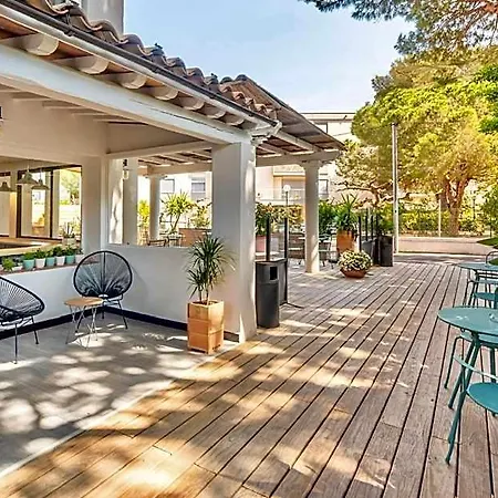 L'oasis Otel Fréjus