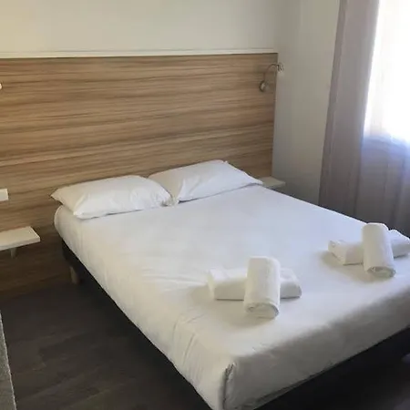 Hotel L'oasis Frejus